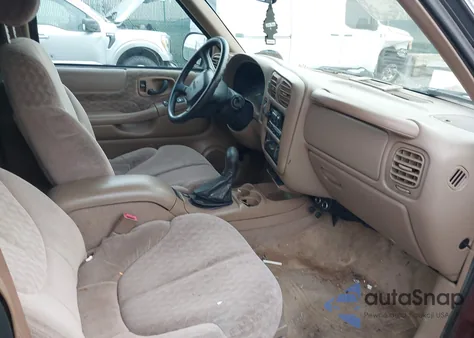 2001 GMC Jimmy Sle from USA, damaged, VIN 1GKDT13W812207986